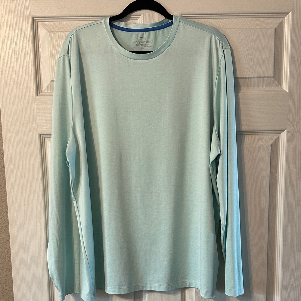 Vineyard Vines Men's Shirt ⛵️